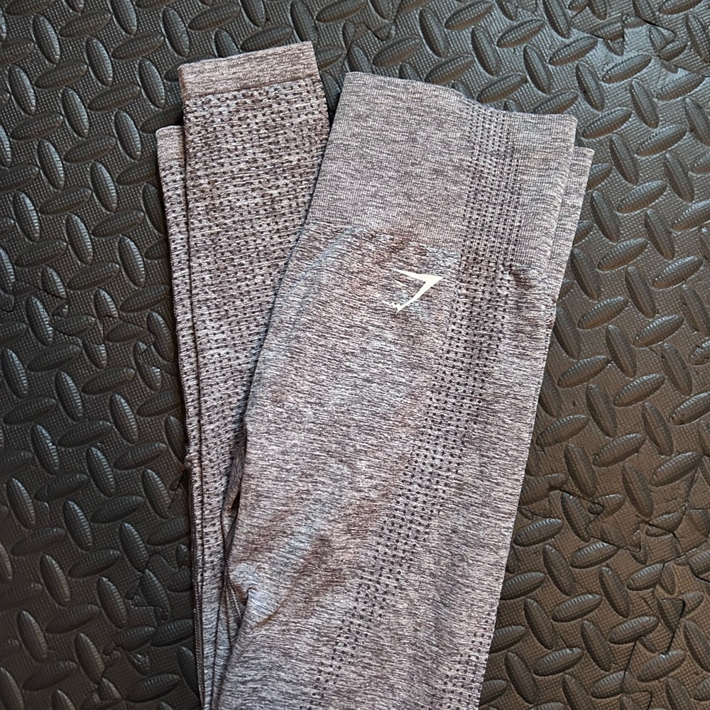 Gym Shark Leggings size small - Grey